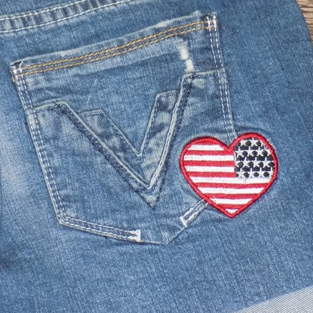 Vigoss‎ Denim Shorts Womens 1 Blue Excellent Cuffed American Flag Heart Patch